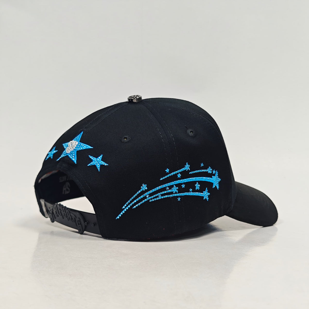 LA CRYSTALS BLACK